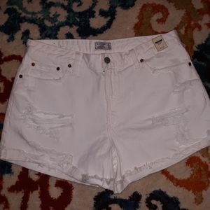 Abercrombie &Fitch high rise mom shorts